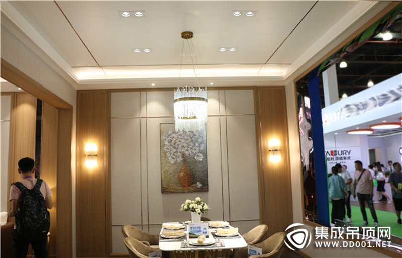海創(chuàng)嘉興展會現(xiàn)場.jpg 海創(chuàng)嘉興集成吊頂展.jpg