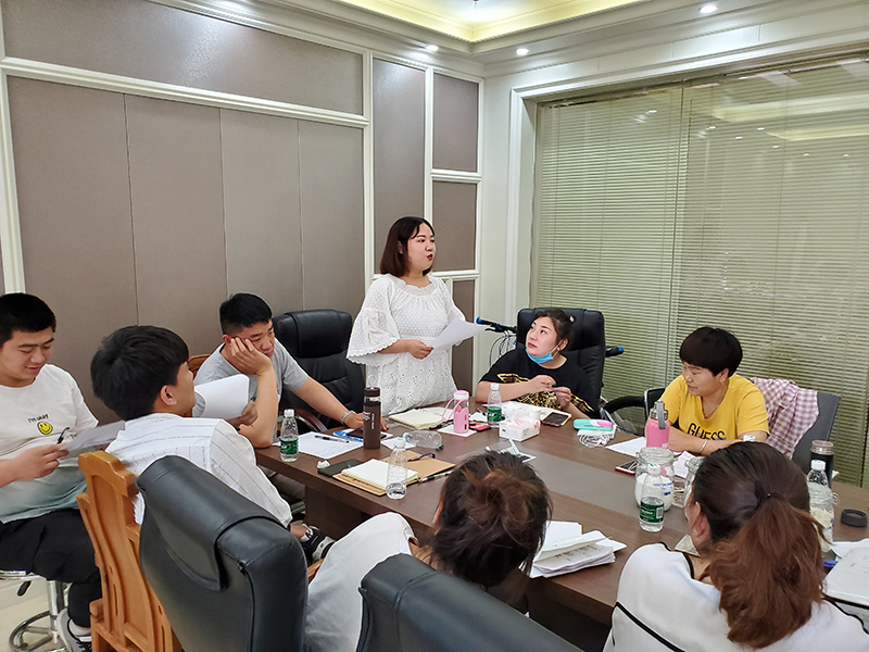 海創(chuàng)商學(xué)院培訓(xùn).jpg 海創(chuàng)集成墻面.jpg